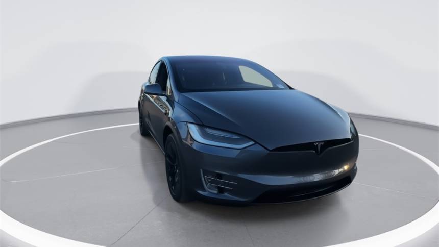 2019 Tesla Model X 5YJXCDE42KF193572