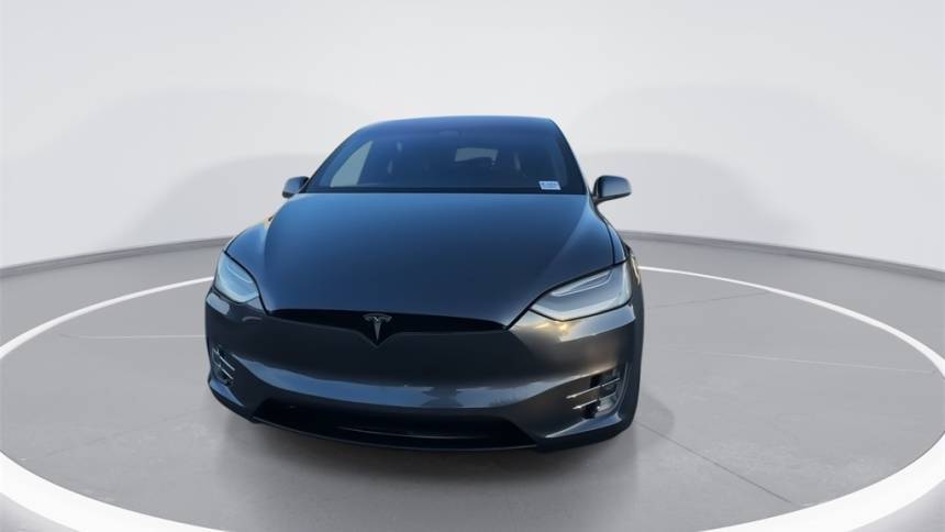 2019 Tesla Model X 5YJXCDE42KF193572