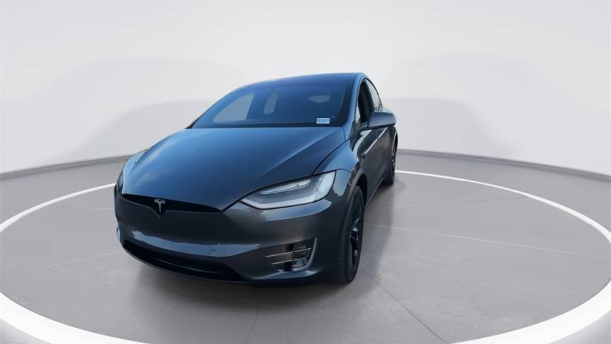 2019 Tesla Model X 5YJXCDE42KF193572