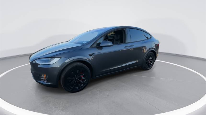 2019 Tesla Model X 5YJXCDE42KF193572