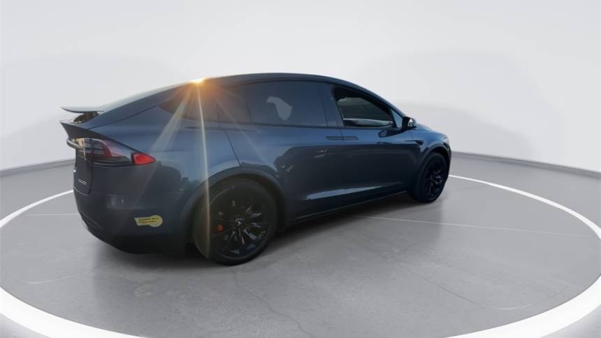 2019 Tesla Model X 5YJXCDE42KF193572