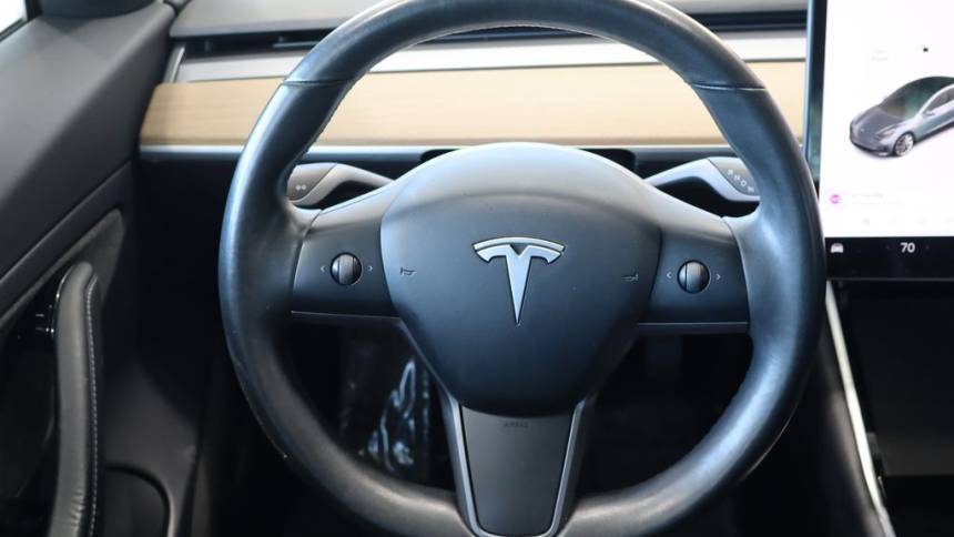 2018 Tesla Model 3 5YJ3E1EB9JF068721