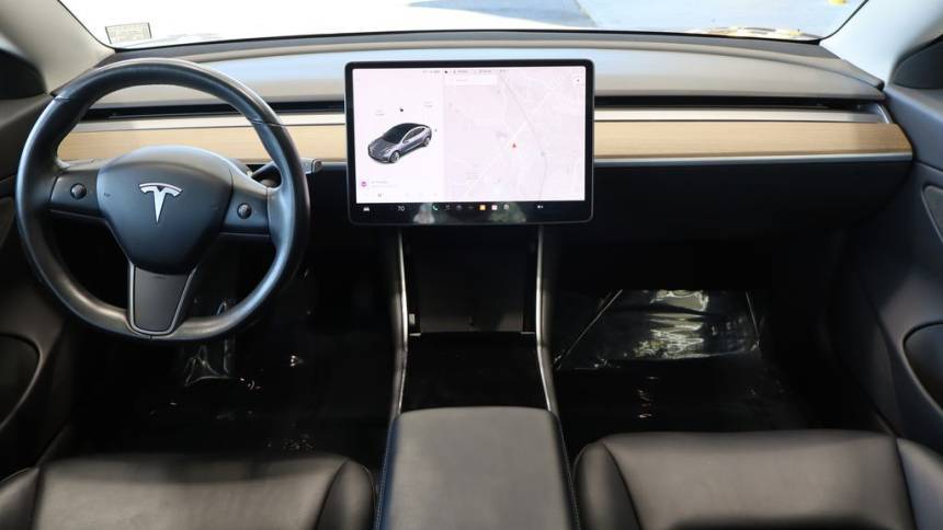 2018 Tesla Model 3 5YJ3E1EB9JF068721