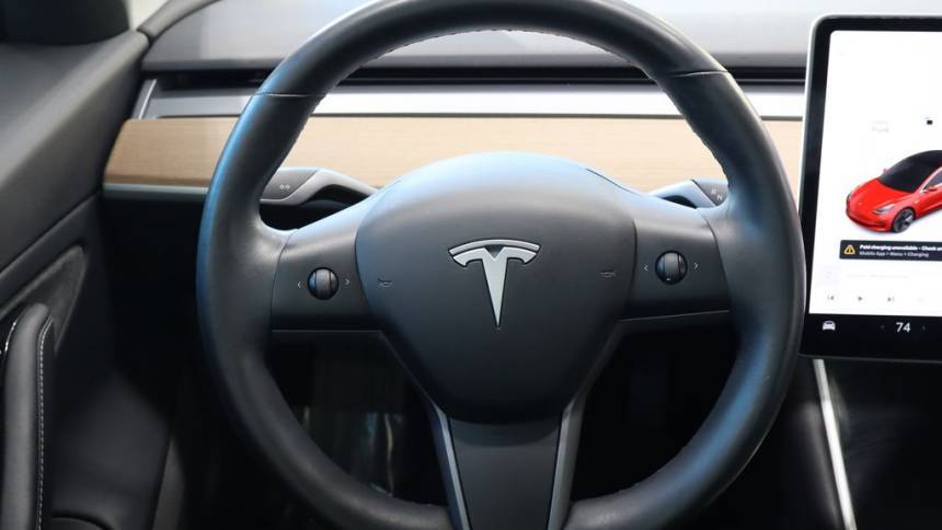 2018 Tesla Model 3 5YJ3E1EAXJF048016