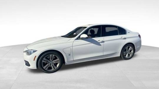 2017 BMW 3 Series WBA8E1C52HK480184