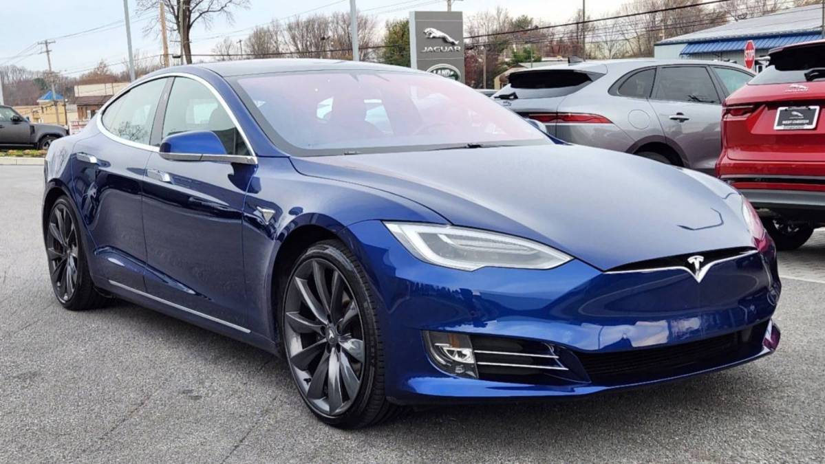 2019 Tesla Model S 5YJSA1E25KF338648