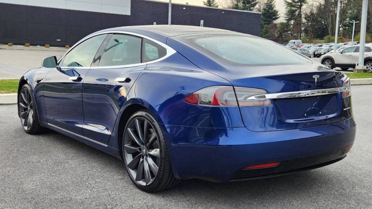 2019 Tesla Model S 5YJSA1E25KF338648