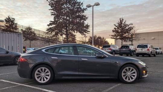 2018 Tesla Model S 5YJSA1E28JF243841