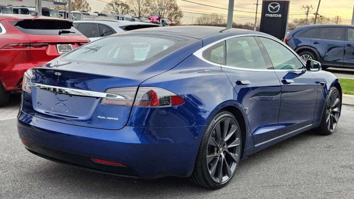 2019 Tesla Model S 5YJSA1E25KF338648