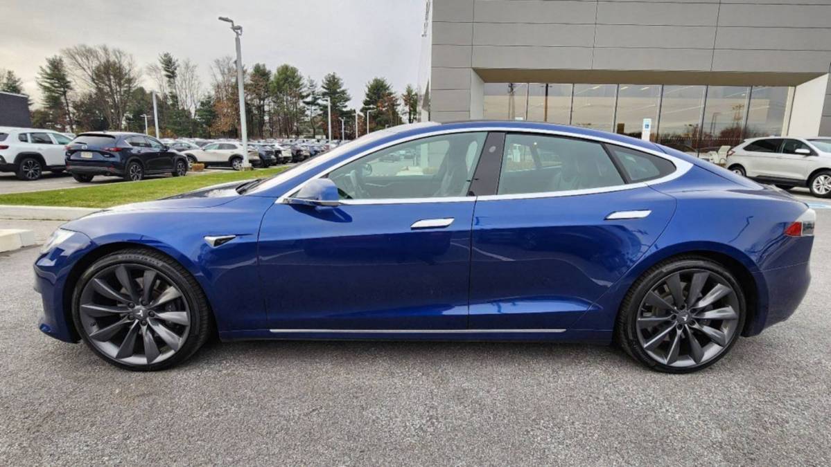 2019 Tesla Model S 5YJSA1E25KF338648