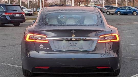 2018 Tesla Model S 5YJSA1E28JF243841