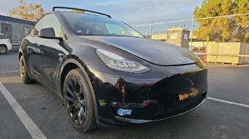 2021 Tesla Model Y 5YJYGDEE7MF214694