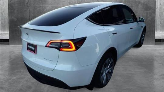 2021 Tesla Model Y 5YJYGDEE5MF114352