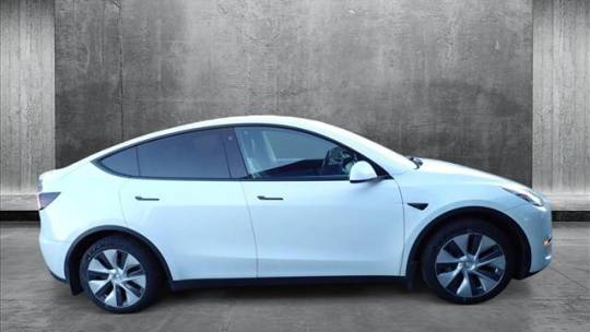 2021 Tesla Model Y 5YJYGDEE5MF114352