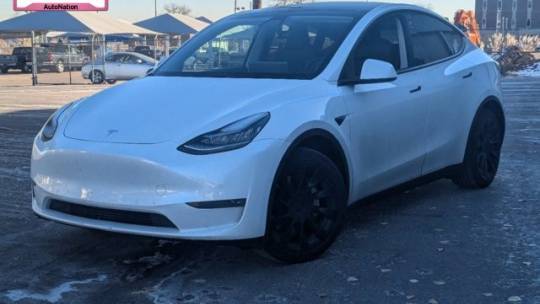 2021 Tesla Model Y 5YJYGDEE0MF084256