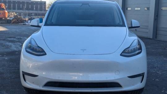 2021 Tesla Model Y 5YJYGDEE0MF084256