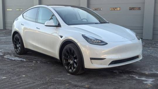 2021 Tesla Model Y 5YJYGDEE0MF084256