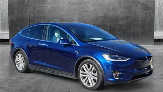 2017 Tesla Model X 5YJXCBE25HF038171