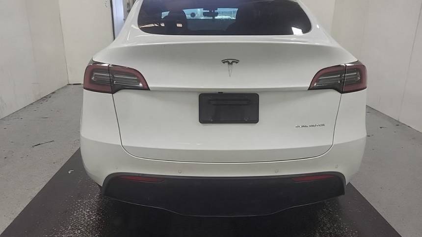 2021 Tesla Model Y 5YJYGDEE5MF203645