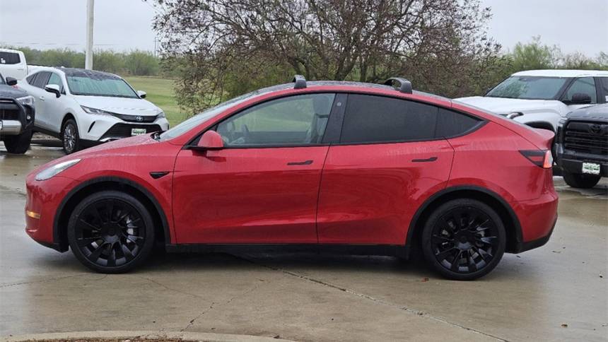 2021 Tesla Model Y 5YJYGDEE1MF080409