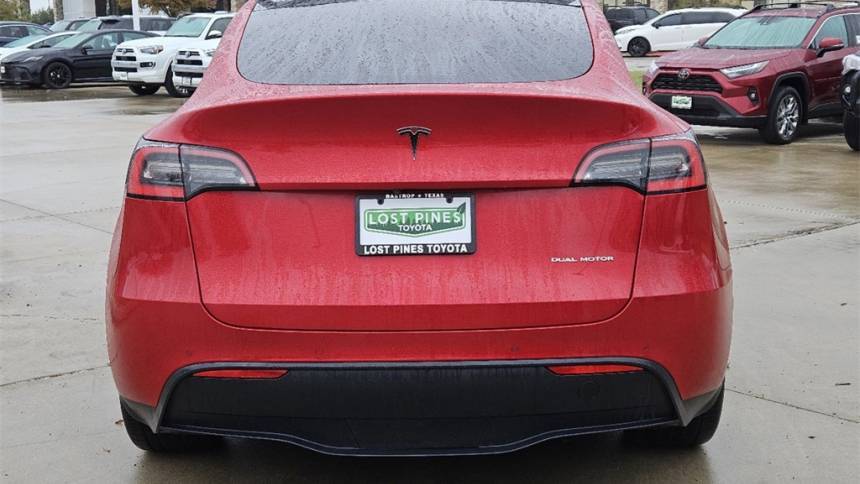 2021 Tesla Model Y 5YJYGDEE1MF080409