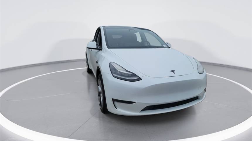 2021 Tesla Model Y 5YJYGAEE2MF218439