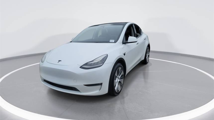 2021 Tesla Model Y 5YJYGAEE2MF218439