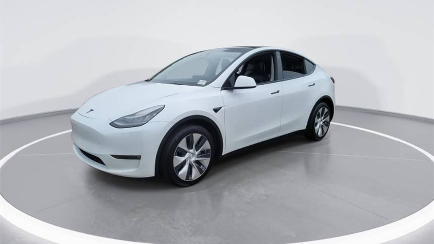 2021 Tesla Model Y 5YJYGAEE2MF218439