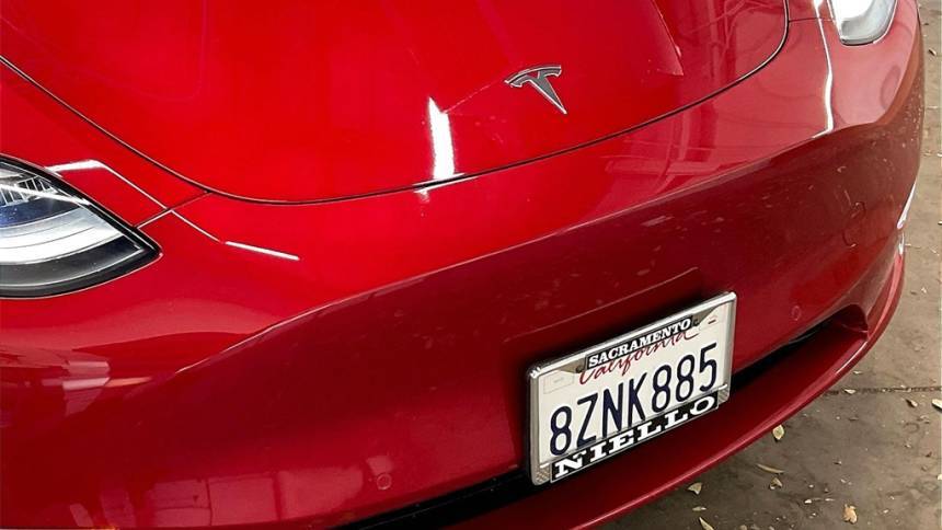 2021 Tesla Model Y 5YJYGDEE5MF104873