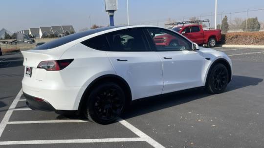 2021 Tesla Model Y 5YJYGAEE1MF253232