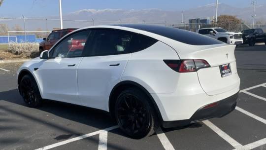 2021 Tesla Model Y 5YJYGAEE1MF253232