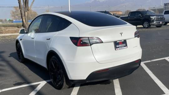 2021 Tesla Model Y 5YJYGAEE1MF253232