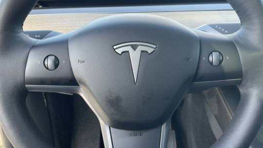 2021 Tesla Model Y 5YJYGAEE1MF253232