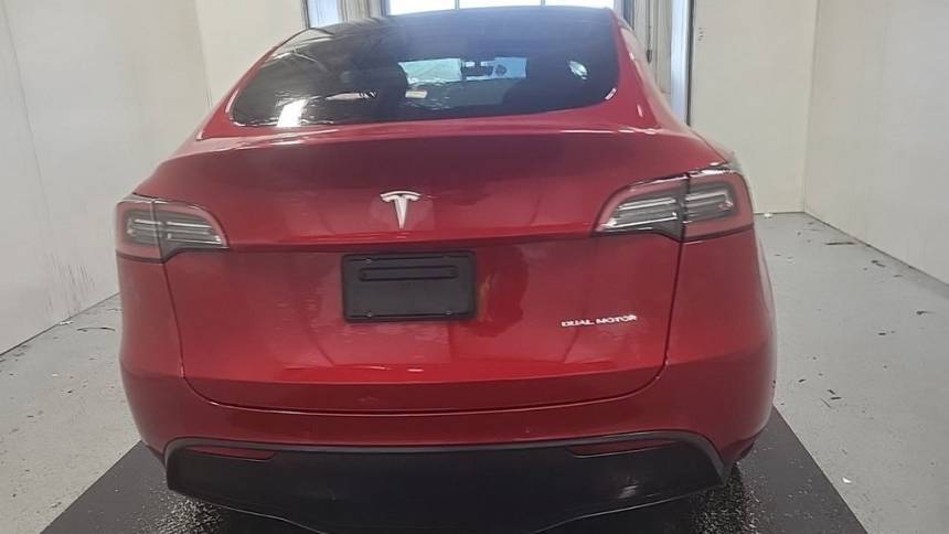 2021 Tesla Model Y 5YJYGDEEXMF281838