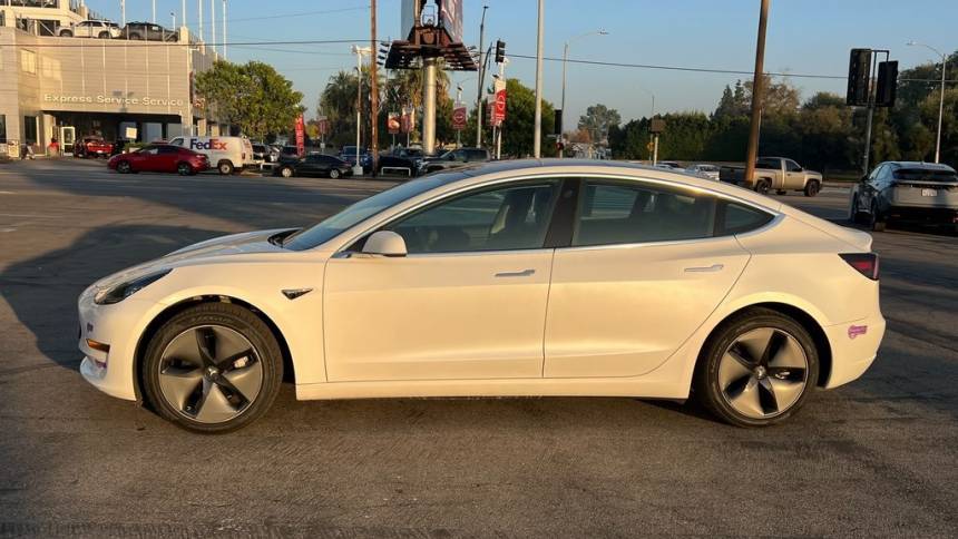 2019 Tesla Model 3 5YJ3E1EA9KF300078