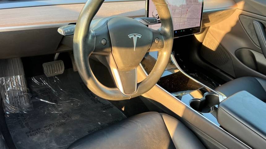 2019 Tesla Model 3 5YJ3E1EA9KF300078