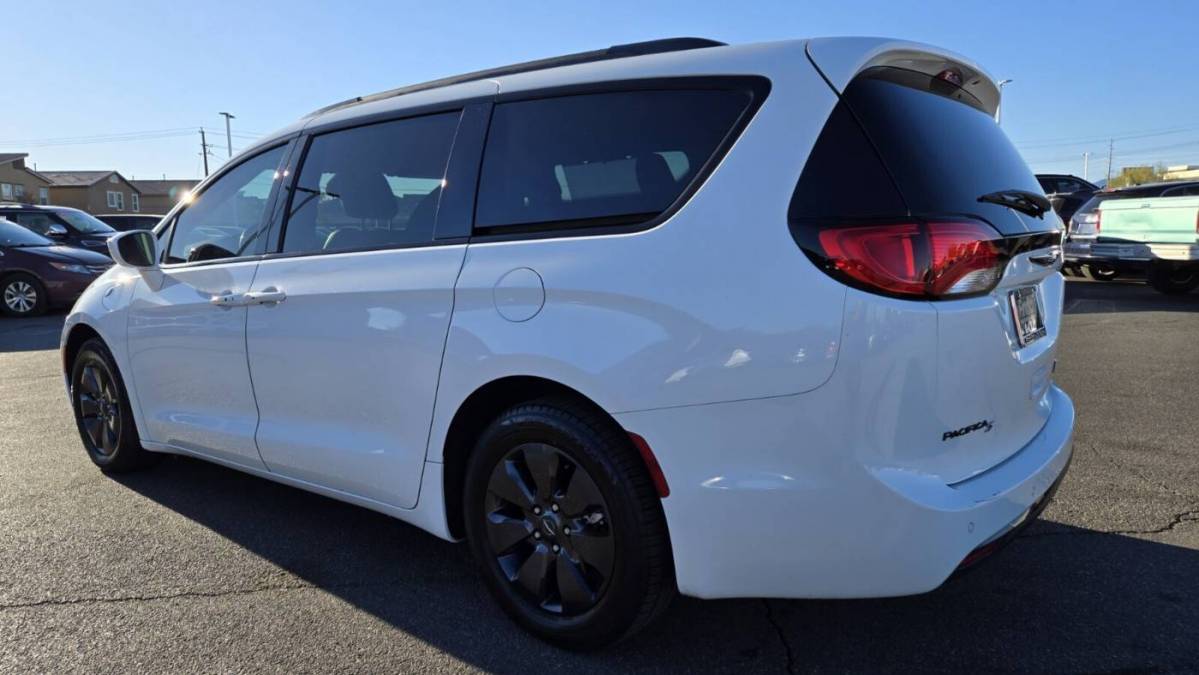 2020 Chrysler Pacifica Hybrid 2C4RC1L75LR288170