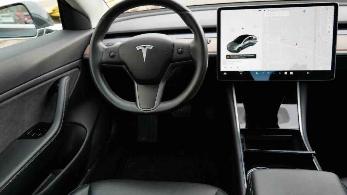 2018 Tesla Model 3 5YJ3E1EB7JF066563