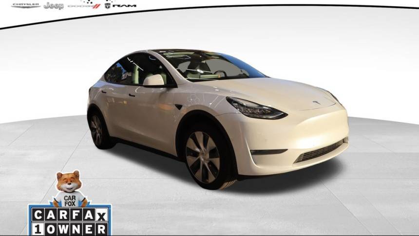 2020 Tesla Model Y 5YJYGDEE5LF047718