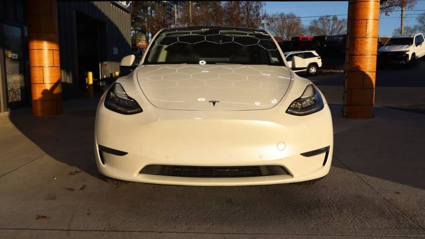 2020 Tesla Model Y 5YJYGDEE5LF047718