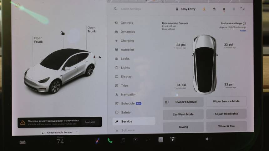 2020 Tesla Model Y 5YJYGDEE5LF047718