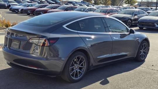 2019 Tesla Model 3 5YJ3E1EA4KF323591