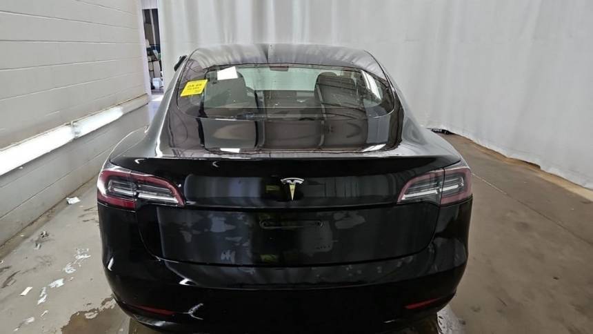 2018 Tesla Model 3 5YJ3E1EA8JF172740