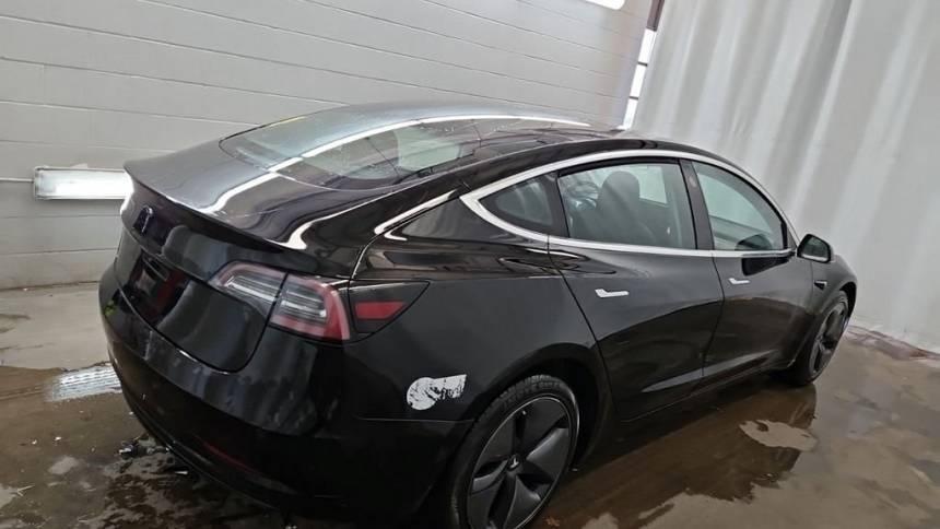 2018 Tesla Model 3 5YJ3E1EA8JF172740