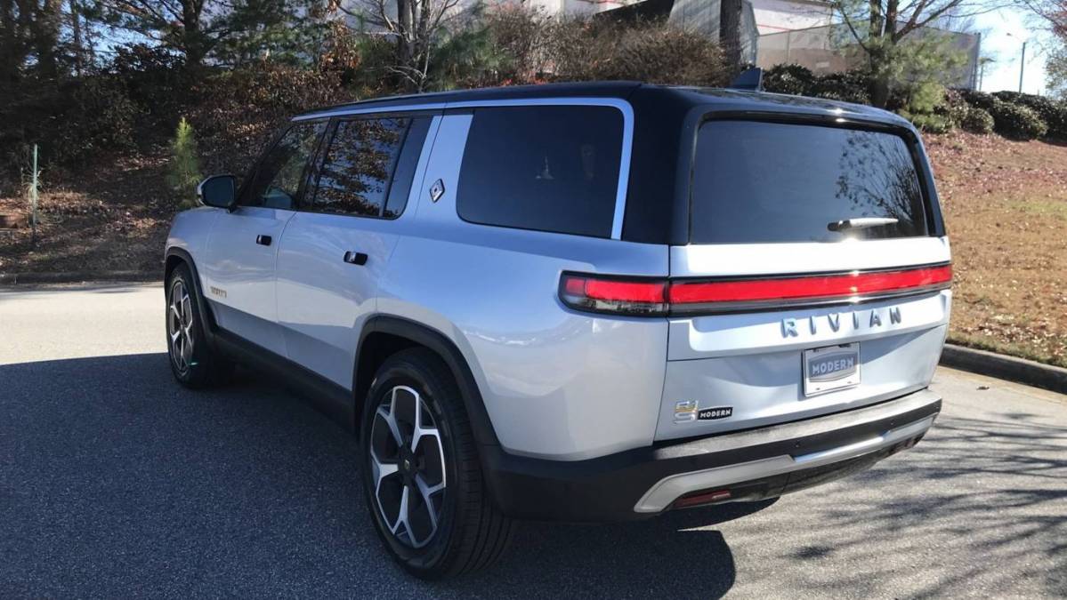 2023 Rivian R1S 7PDSGABL8PN004160