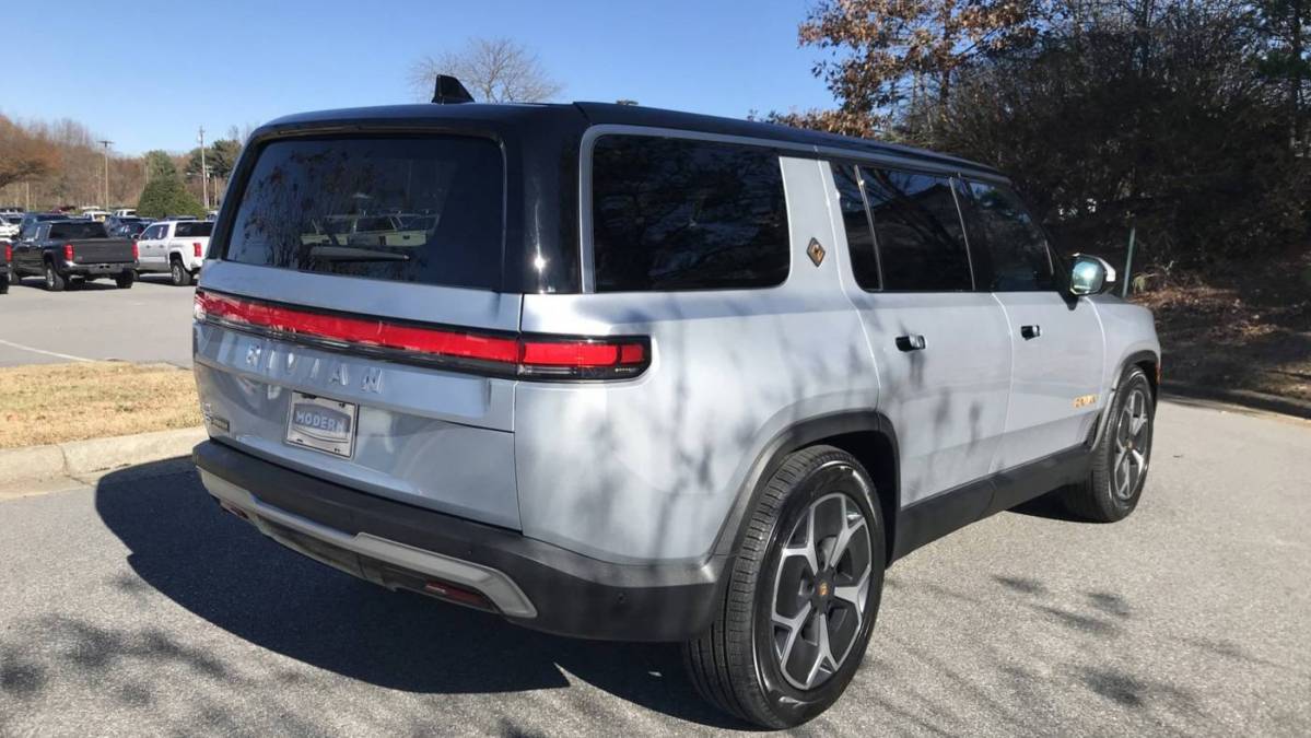 2023 Rivian R1S 7PDSGABL8PN004160