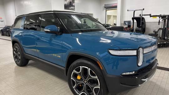 2023 Rivian R1S 7PDSGABA3PN011659