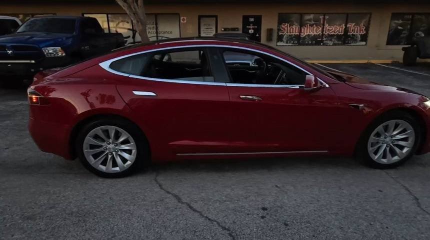 2017 Tesla Model S 5YJSA1E16HF186508