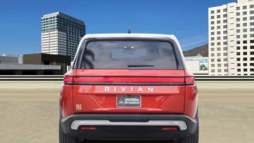 2023 Rivian R1S 7PDSGABL3PN006608