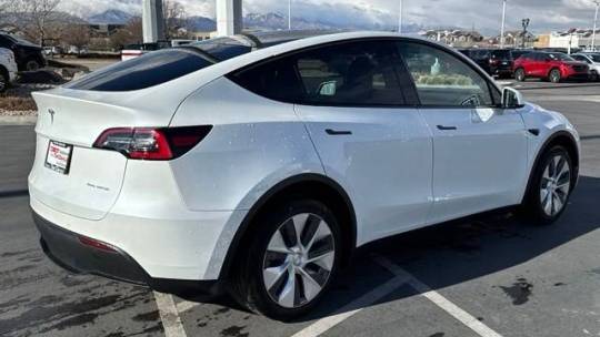 2020 Tesla Model Y 5YJYGDEE5LF010278